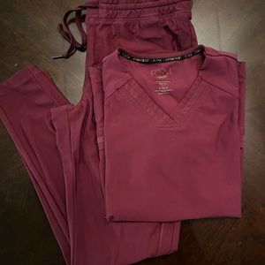 FORM by Cherokee small jogger style scrubs